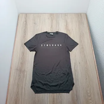 Teeshirt gymshark homme S gris