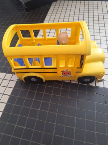 Bus cocomelon