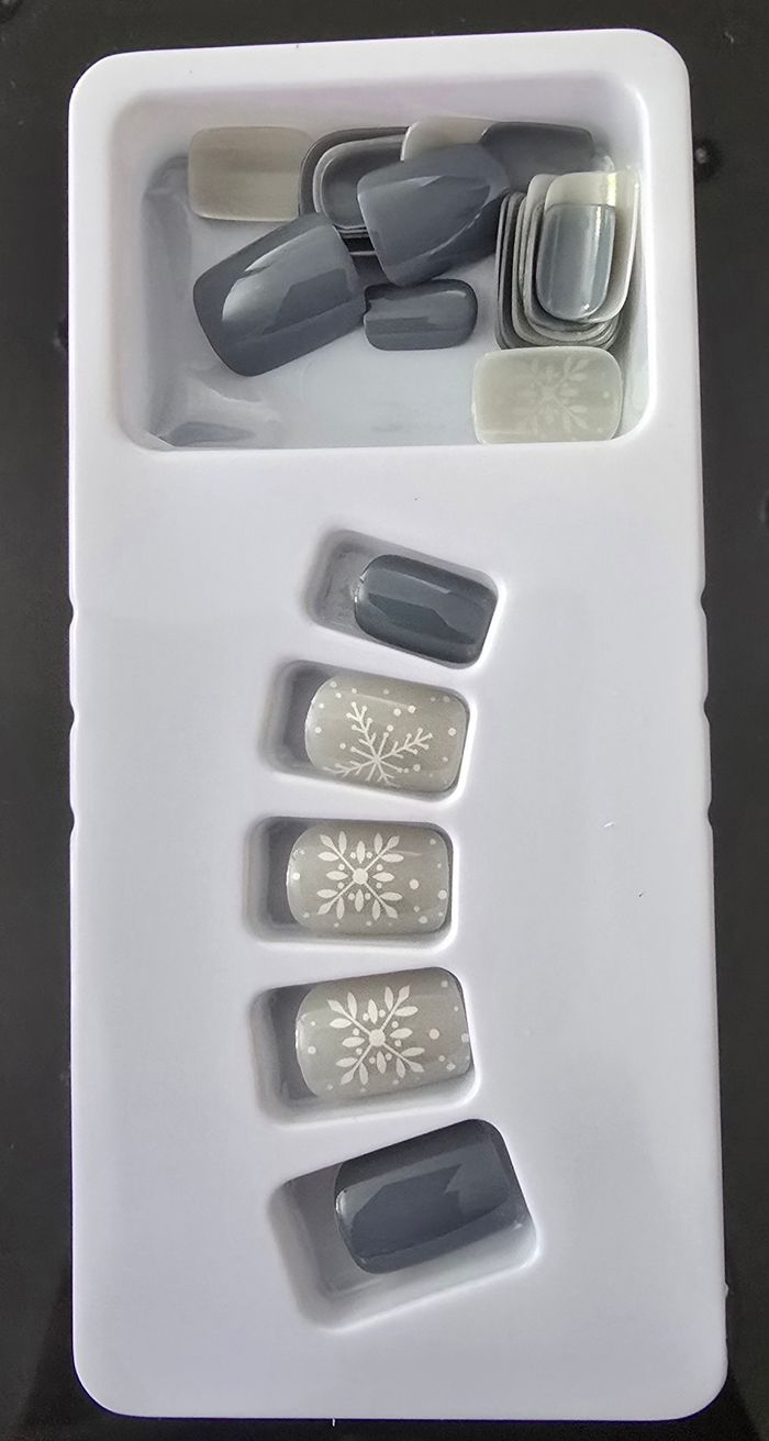 Faux ongles - photo numéro 3