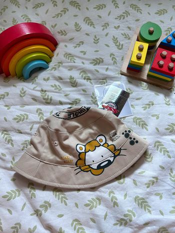 chapeau bob beige neuf avec étiquette