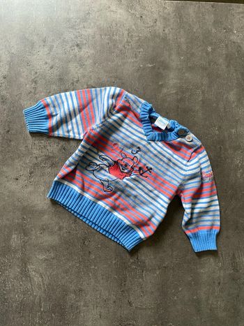 Pull col V Winnie l’ourson