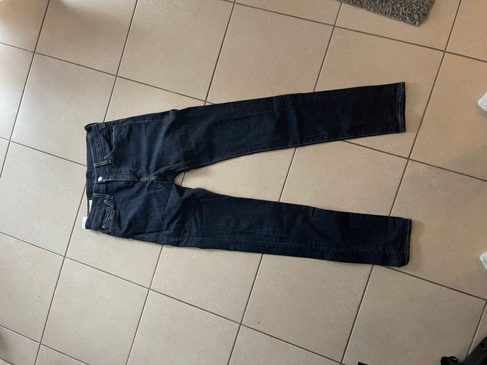 Jean Levis W29 L34 - photo numéro 3