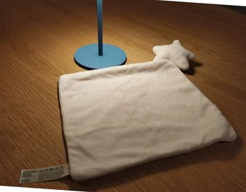 Doudou plat étoilé. Couleur rose. Avec clochette Taille unique·Neuf sans étiquette·Zeeman