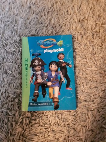 Livre super 4 inspiré par playmobil la bibliothèque verte numéro 3