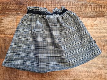 Très belle jupe 3 4 ans 104 cm à carreaux