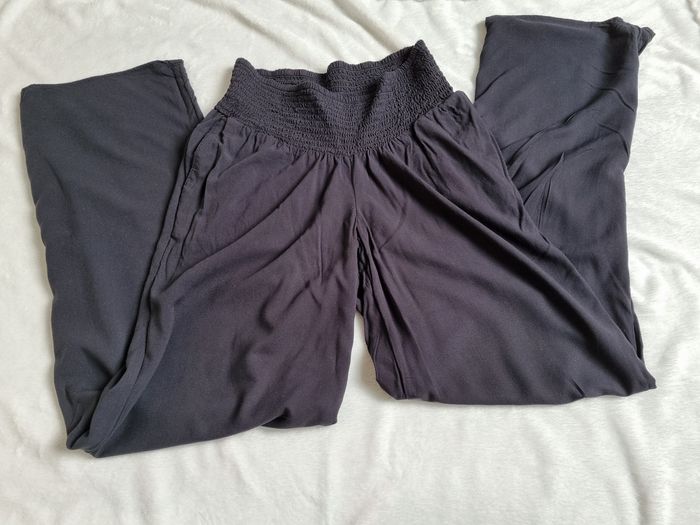 Pantalon large fluide de grossesse