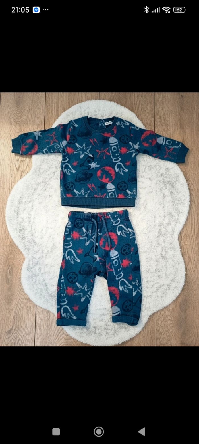 Ensemble sweat et pantalon 6 mois