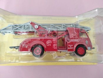 camion de pompier renault gugumus ville de nancy 1/43