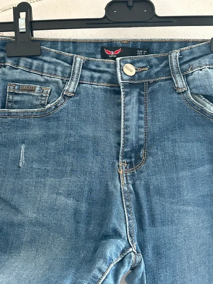 Jean taille haute Daysie taille 34 - photo numéro 2