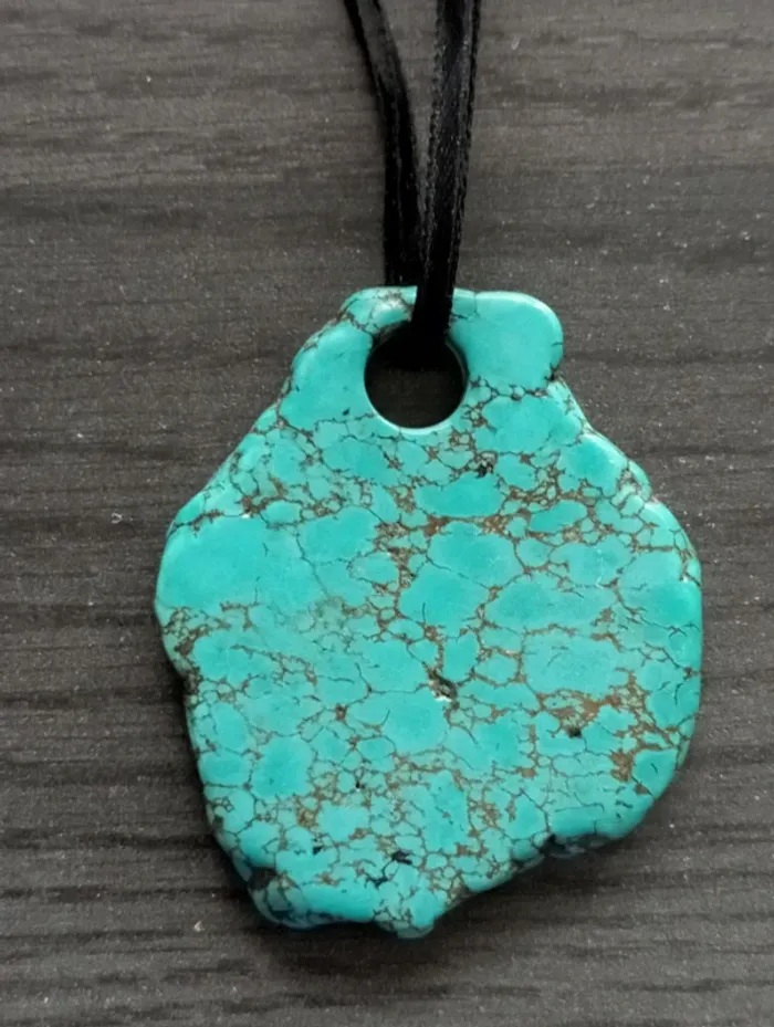 Collier en pierre turquoise - photo numéro 2