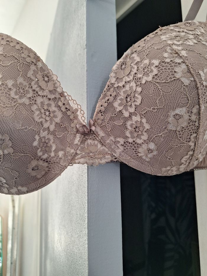 Soutiens-gorge - photo numéro 2