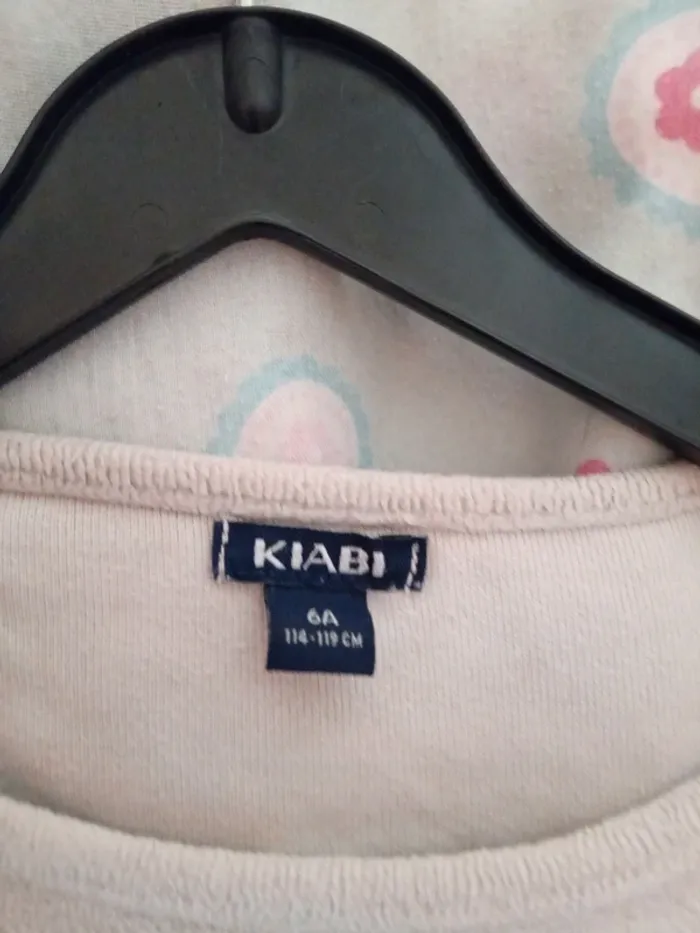 Joli pyjama 2 pièces. Kiabi. 6 ans - photo numéro 19
