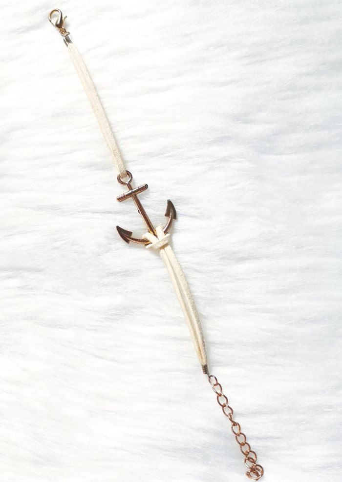 Bracelet ancre marine doré et blanc cassé 🖤