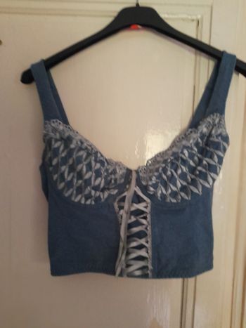 Soutien-gorge bleu brodé, marque Bodyflirt, taille 90D