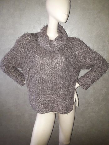 pull col roulé mauve/gris taille 40/42