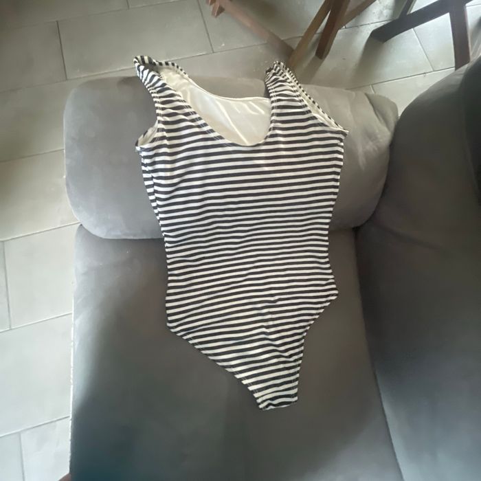 Maillot de Bain - photo numéro 2