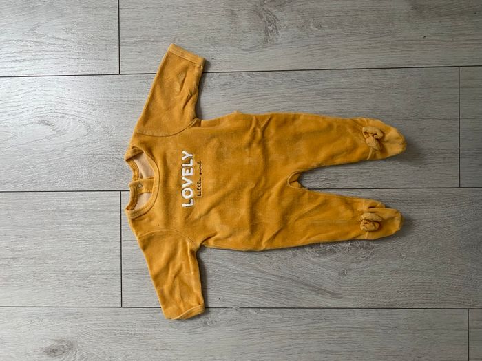 Grenouillère en velours - Taille naissance