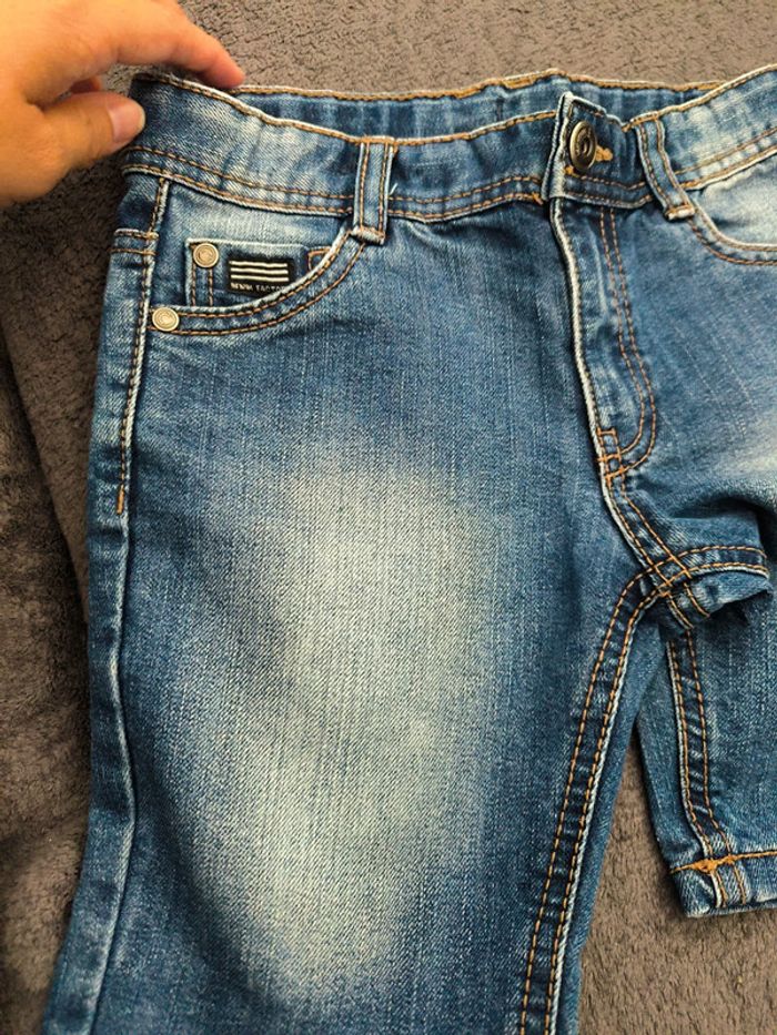 Bermuda en jean tape à l'oeil - photo numéro 2