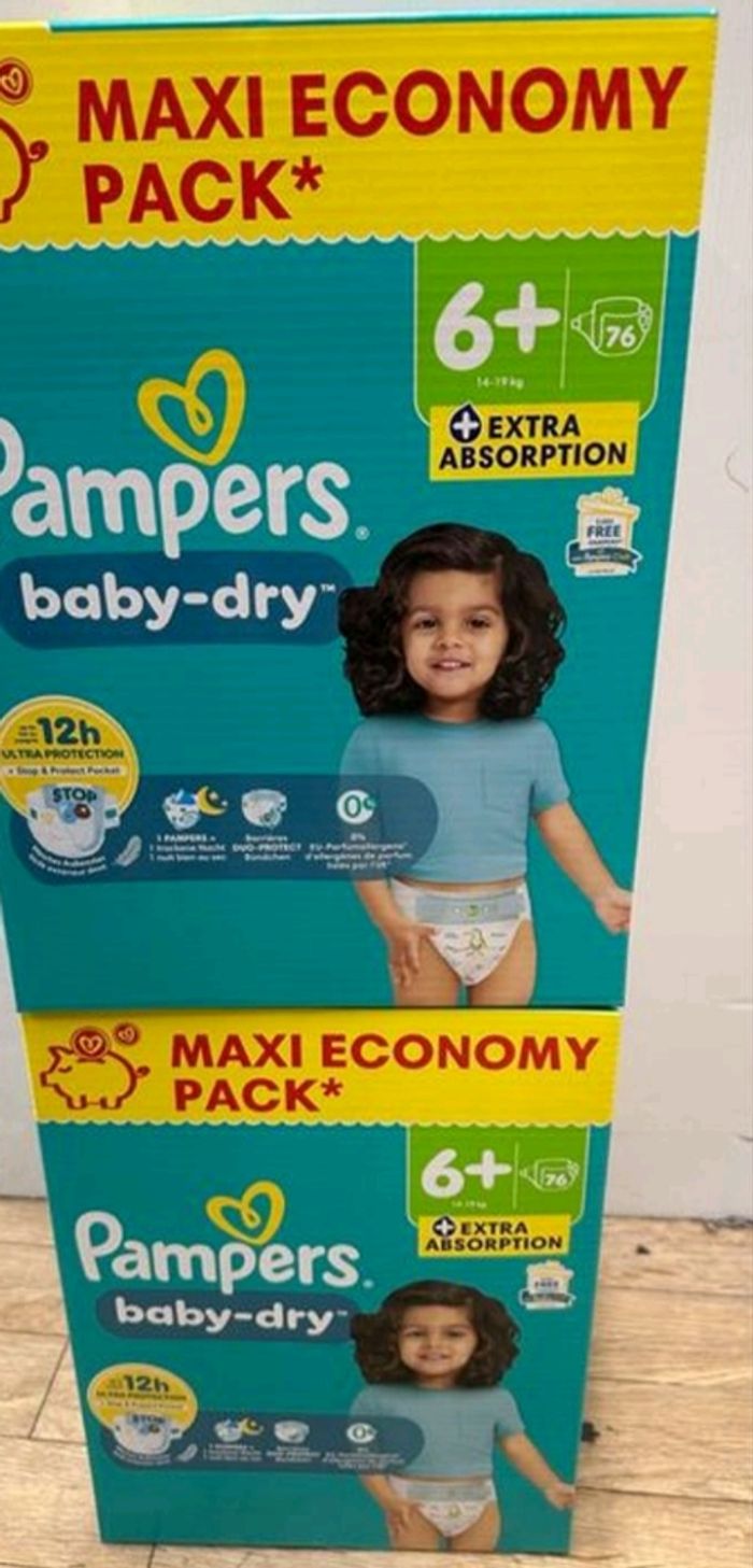 2 cartons Pampers taille 6+