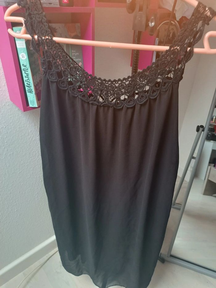 Robe noir taille M/L - photo numéro 4