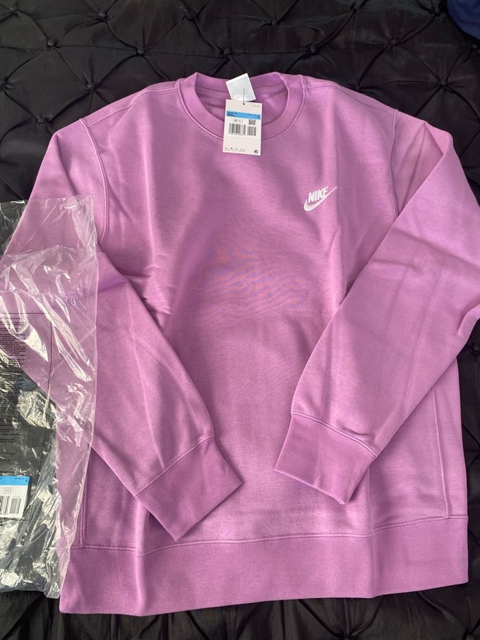 Pull nike M violet neuf avec étiquette authentique - photo numéro 4