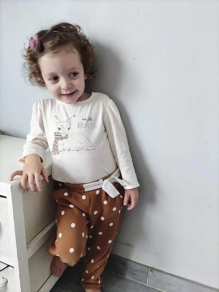 23 mois 2 ans ensemble teeshirt tape a l oeil et pantalon obaibi 86 cm
