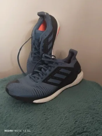 Basket Adidas pointure 43.5