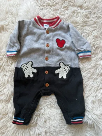 Pyjama sans pieds