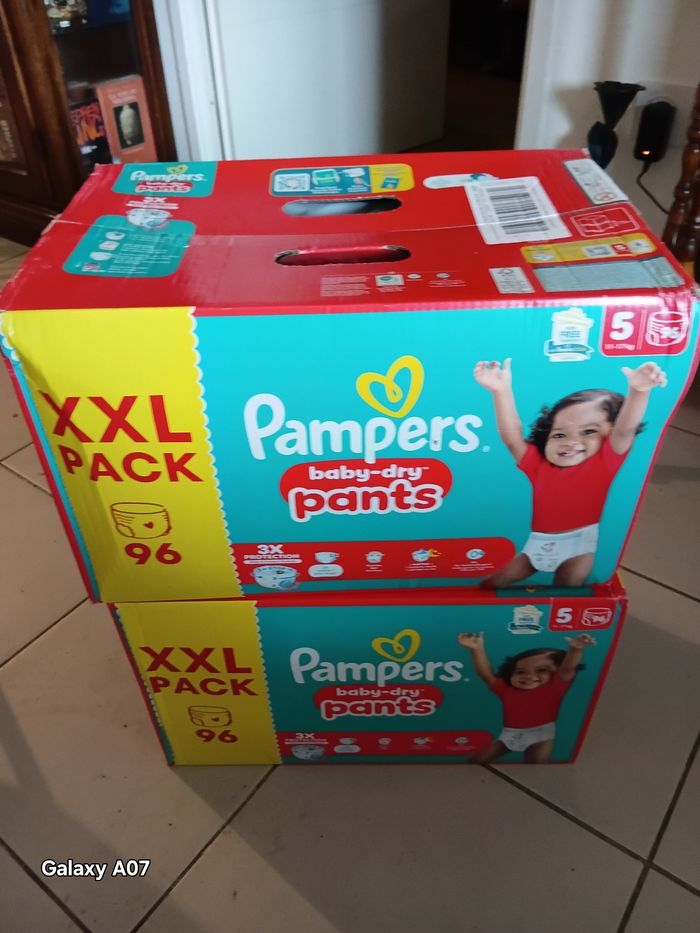 Couches pampers pants