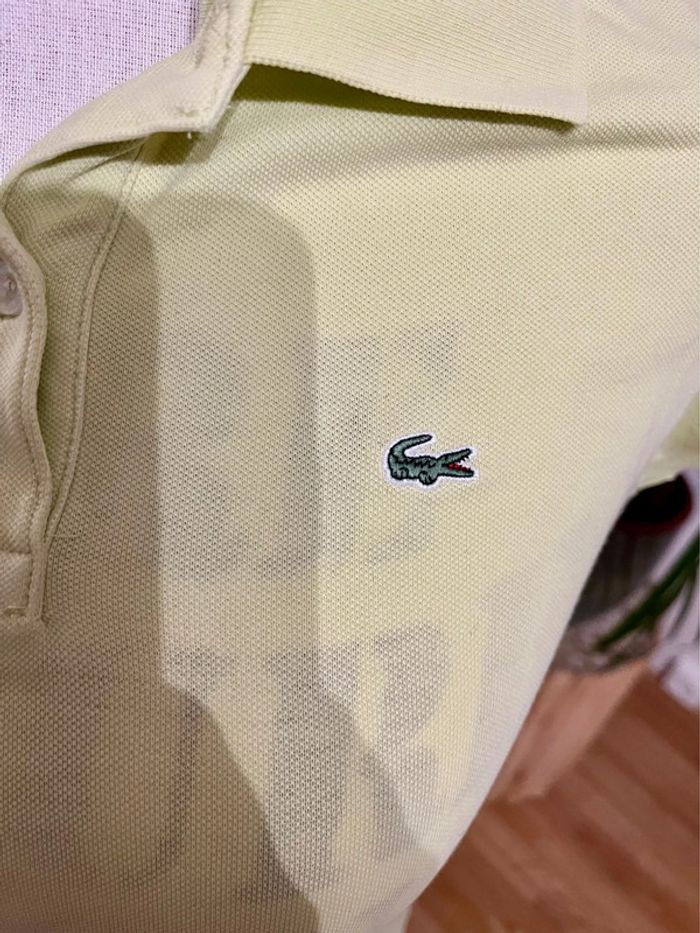 Polo femme Lacoste taille 36 - photo numéro 2