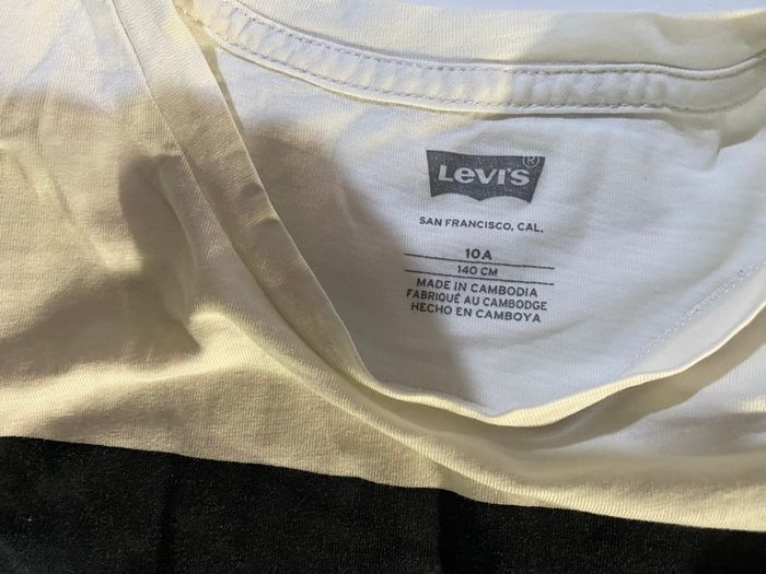 Teeshirt levîs taille 10 ans enfants