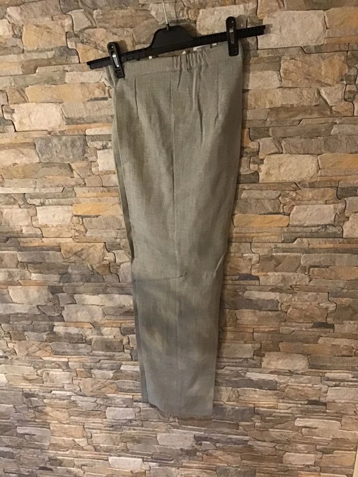 Pantalon de couleur gris clair taille36 marque Godske