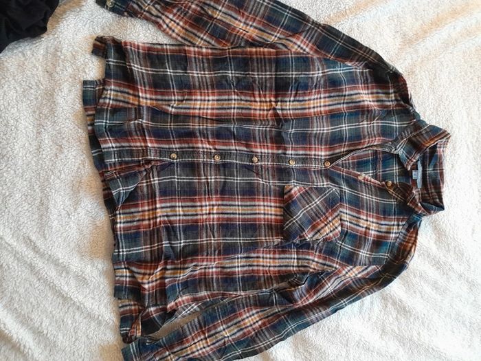 Chemise à carreaux