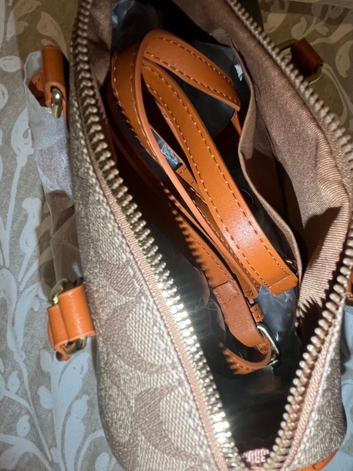 Sac Coach neuf - photo numéro 4