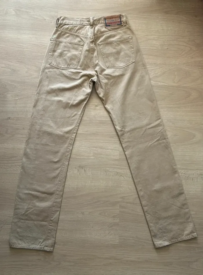 Jean droit Diesel beige - Coupe classique - Très bon état - photo numéro 2