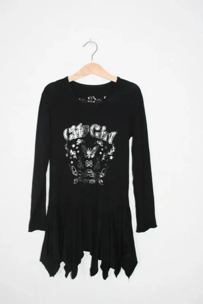 Robe ou tunique noire taille 8 ans