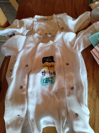 Lot vêtements naissance