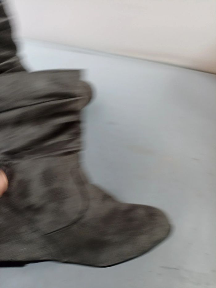 Bottes grises taille 30 - photo numéro 2