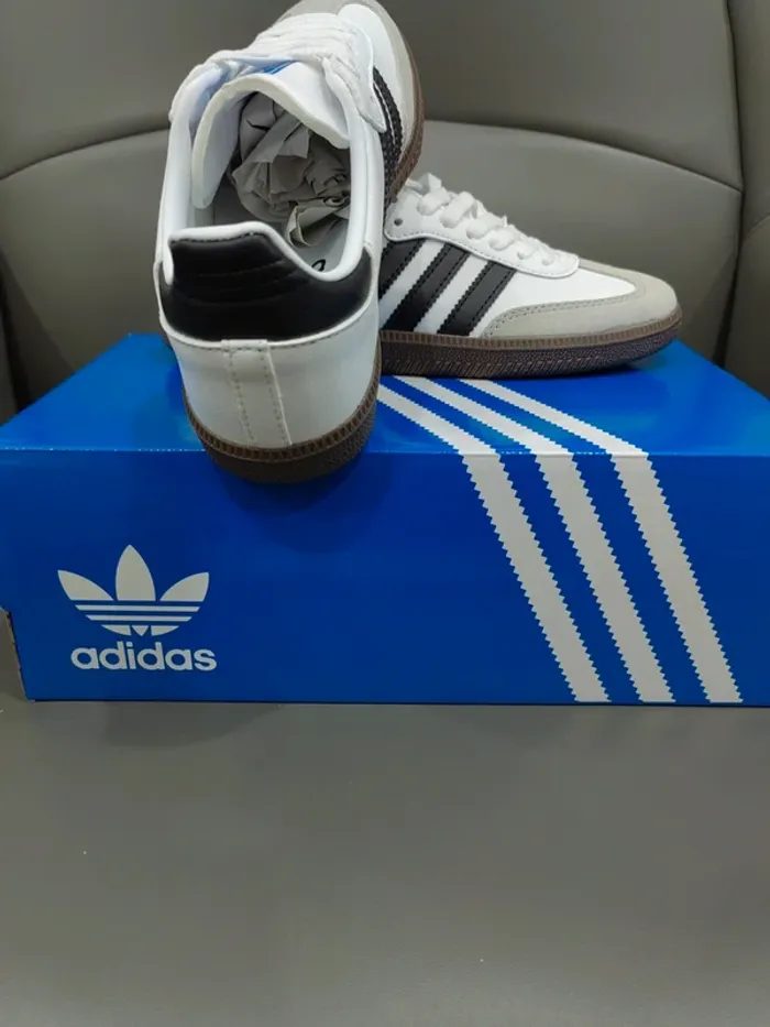 adidas Samba OG Cloud White Core Black taille 37 - photo numéro 4