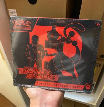 Coffret Dresseur d’Élite ETB EV10 – Rivalités Destinées