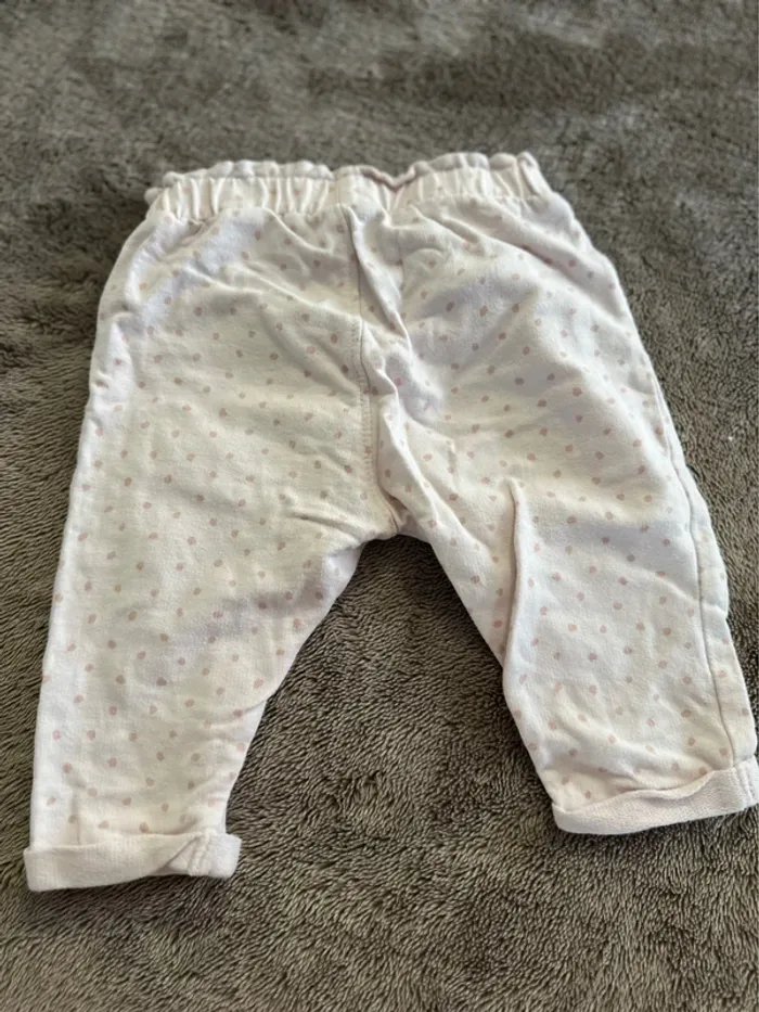 Pantalon 6 mois - photo numéro 2