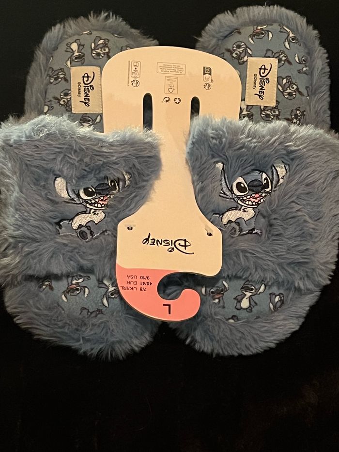 Pantoufles / chaussons Stitch pointure 40-41