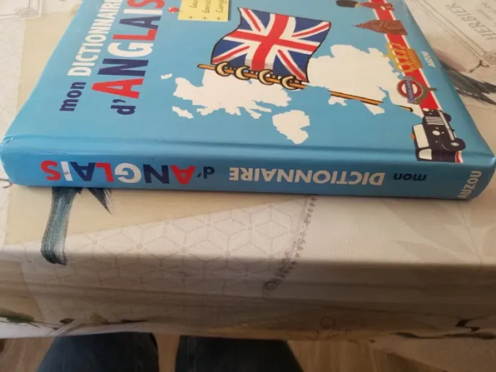 Mon dictionnaire d' Anglais 304 pages - photo numéro 2