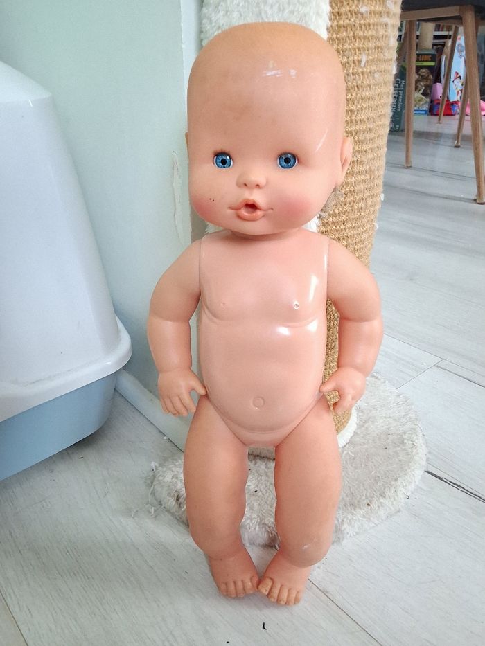 Poupée poupon 40 cm Famosa