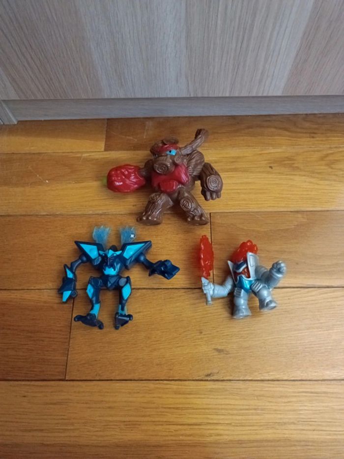 3 figurines monstres robots McDonald's articulés 2013