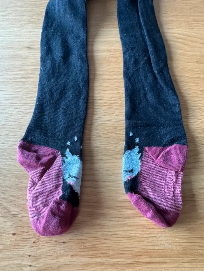 Collant noir/rouge bordeaux - Taille 2/3 Ans (pointure 23/24) - photo numéro 9