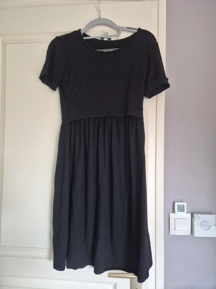 Magnifique robe de grossesse et d’allaitement envie de fraise 36-38