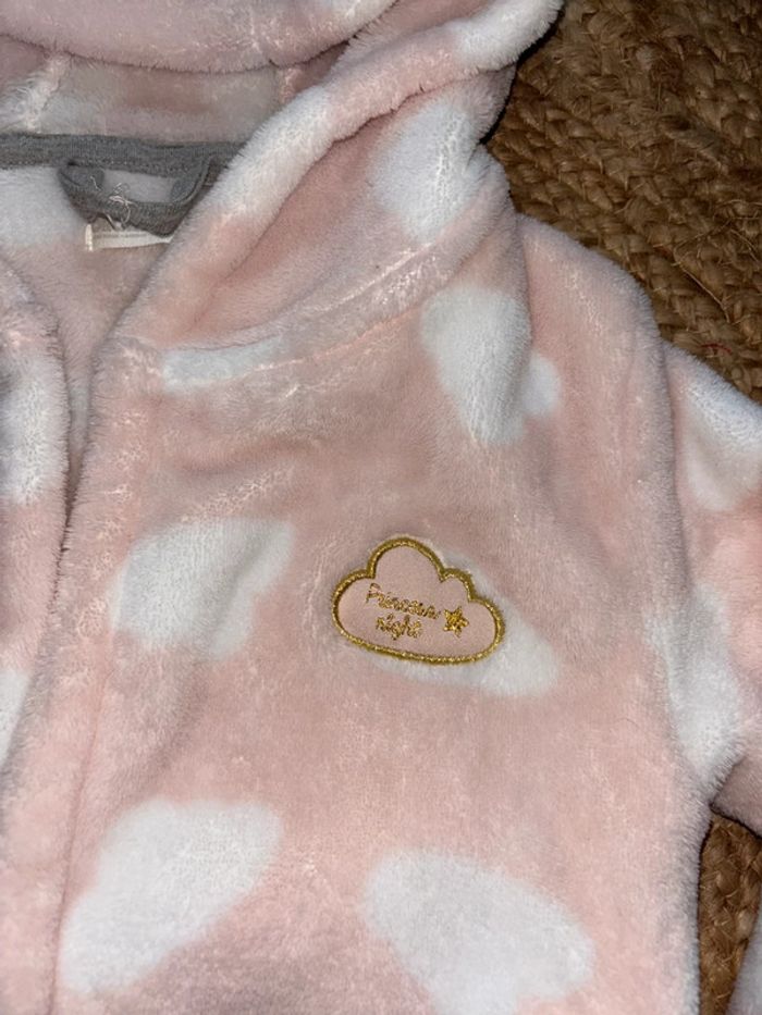 🌺Peignoir rose et blanc avec capuche au motif nuage Taille 3ans/98 cm🌺 - photo numéro 4