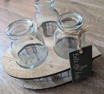 Centre de table cœur en bois et métal 3 soliflores en verre