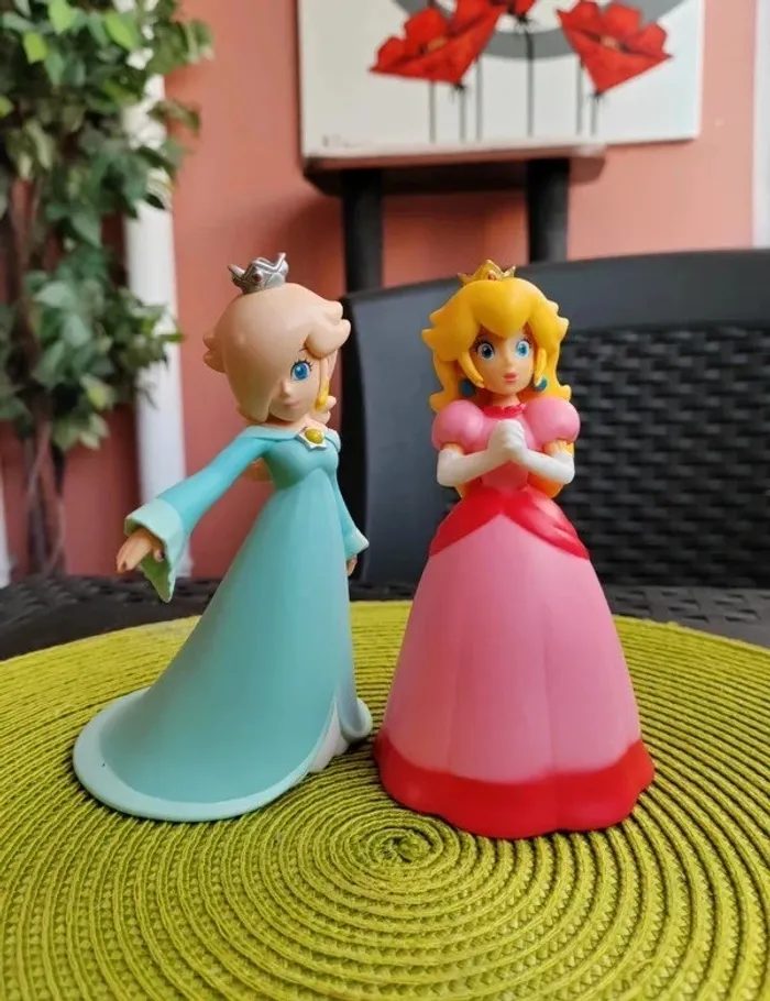 Lot de 2 grandes figurines Mario - Princess Peach & Harmonie - photo numéro 6